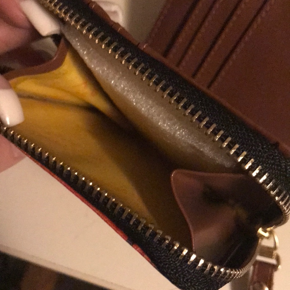 Wallet - Picture 3 of 3